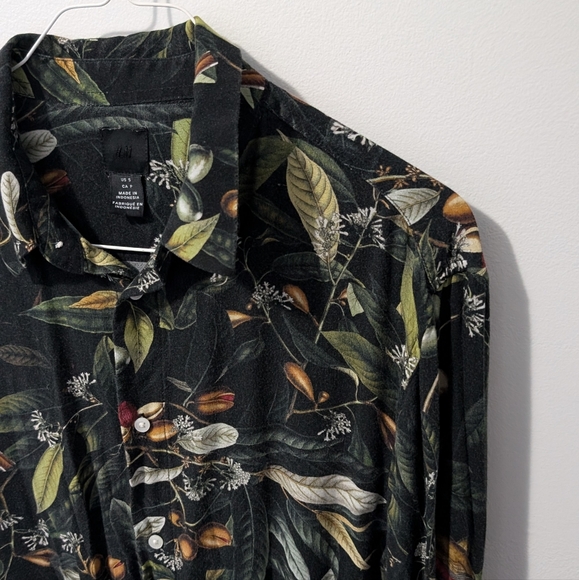 H&M Bird Print Dress Shirt - US S - Picture 5 of 10